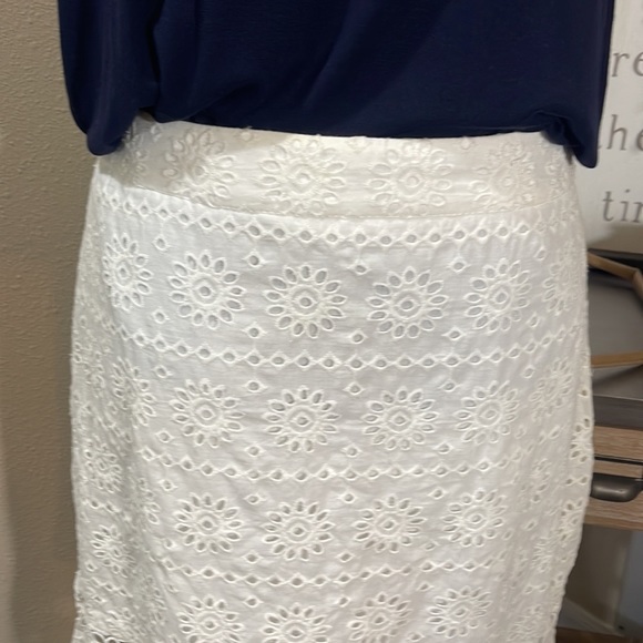 White Eyelet Lace Skirt TRN20 - Picture 3 of 6